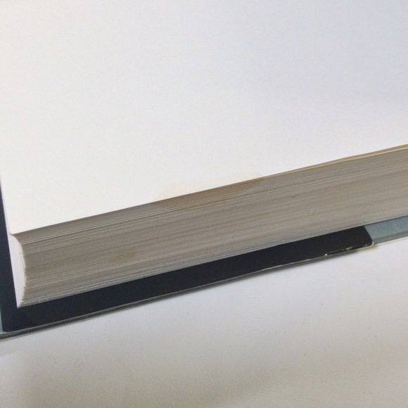 Nora Roberts - Three Fates - Signed Copy - First Edition -2002 - Hard Cover - Picture 8 of 16